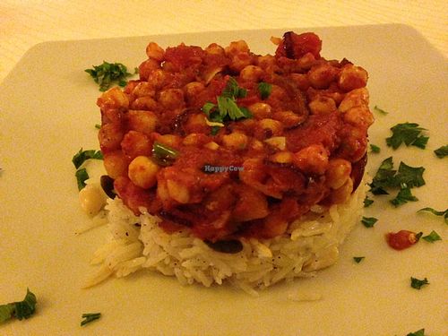 Chana masala, with peanuts and pumpkin seeds at Casa Satya in Bucharest