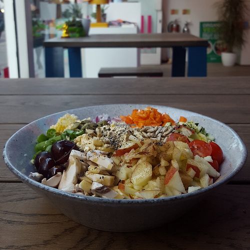Daily salad bowl at Carbon Fresh in London