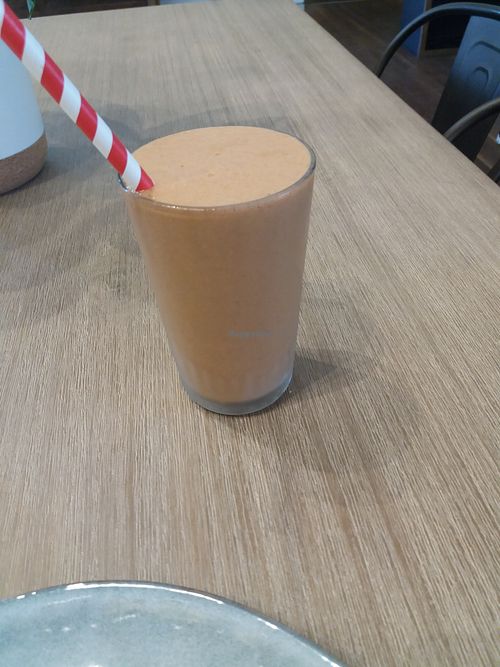 Cocoa and hazelnut smoothie at Gardener's Lodge in Camperdown