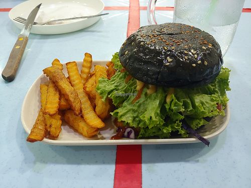 US burger at Delish Vegan Kitchen in Penang