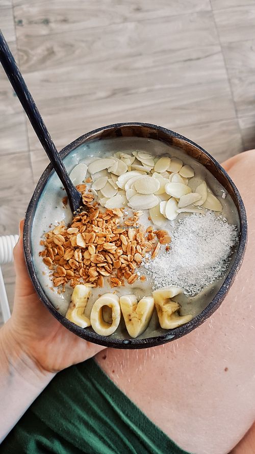 amazing smoothie bowls! it's nicecream texture and that's how it's supposed to be.. so creamy!
this is the choco peanutbutter, but unfortunately not really choco or pb flavour. at Beach Coconuts Bowls in Koh Phangan