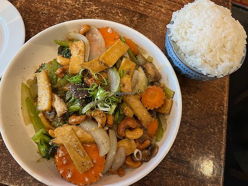 Vegan Tofu and Veggies Cashew Nut at Saigon Kingdom - Hawthorne Drive in Queenstown