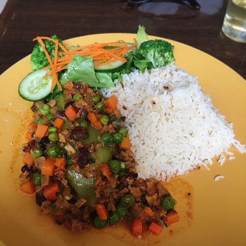 Caigua (another new veggi) stuffed w lots of yumminess, flavorful but so sano at Delicius Sano y Vegano in Callao