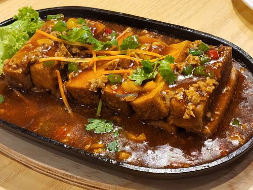 Hot plate tofu at D'Life Signature 蔬品軒 - Novena in Central Singapore