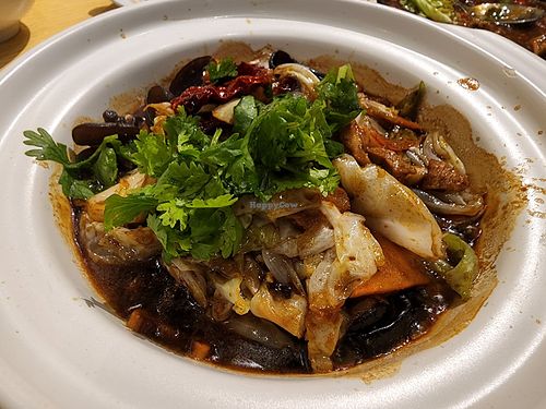 Claypot cabbage with dried chilli at D'Life Signature 蔬品軒 - Novena in Central Singapore