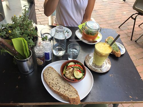Vegan Hummus Sandwich with Vegan Golden Milk at Presto Coffee & More in Hilversum