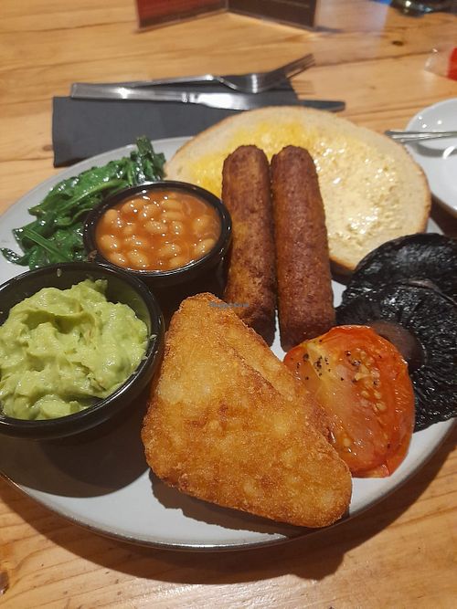 Vegan brekkie (October 2025) at Everybodys in Guiseley