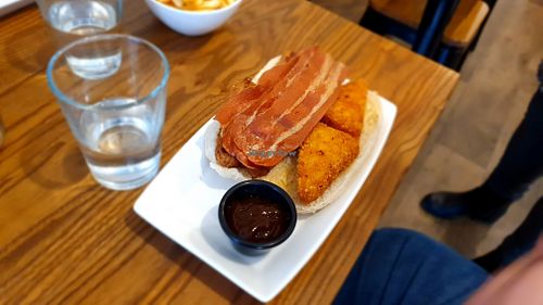 A small breakfast for 4.50 plus 2.50 for the extra bits of bakun my dad really wanted to try. at Beare's Pantry in Wadebridge