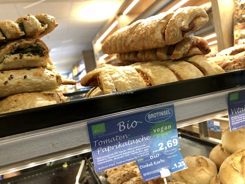 vegan tomato peppers turnover at Better Life in Hannover