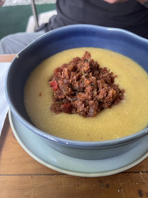 Polenta cremosa com ragu vegano   at Tita Bistro in Rio De Janeiro