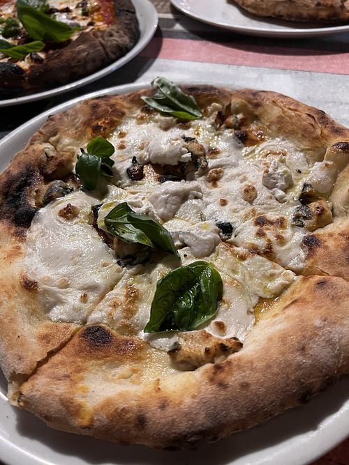 Cheesus Crust Pizzaa  at Frankie's in Sorrento