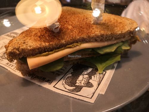 Sandwich vegano at XES in Ourense