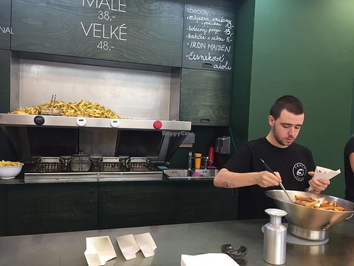 Service  at FÆNCY FRIES in Brno