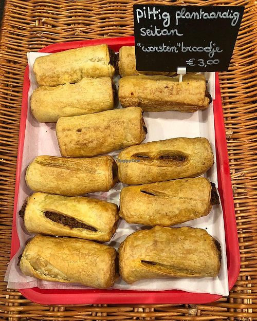 Vegan seitan roll! Very good plantbased ‘worstenbroodje’!  at Croissy in Deinze