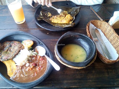 Lunch at De Mi Tierra in Manizales