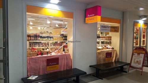 outside at Punnitse ja Saasta in Tampere