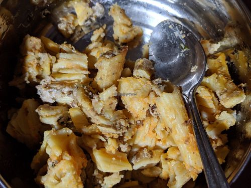 Mac & cheese in my takeout containers at Wisdom's Vegan Bakery & Cafe in Spring