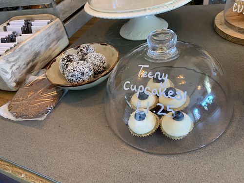 Mini cupcakes at Va Va Vegan in Amersham