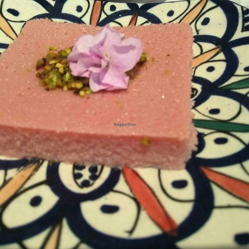 Postre de la carta (semola "de rosas") at Arruzafa in Alicante