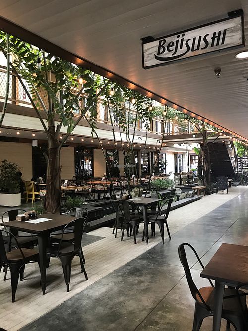 Outside it the restaurant at Beji Sushi in Agoura Hills