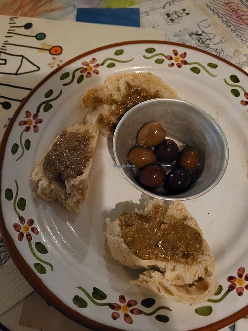 Bread with beer yeast and olives at Casa da Horta in Porto