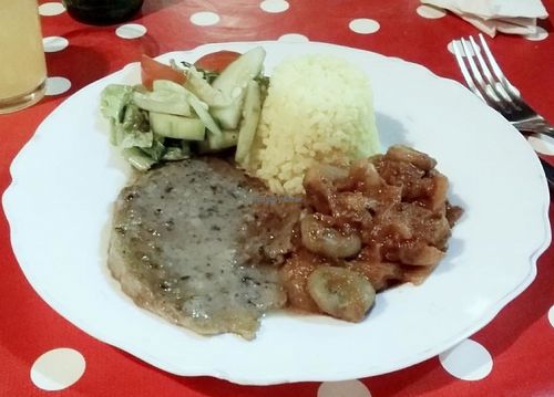 Vegan chouriço with broad beans, rice and seitan at Casa da Horta in Porto