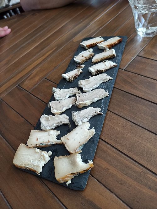 Planche de fromages at Molybagert Végétale Normandie  in Trouville-sur-mer