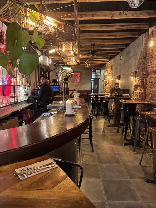 Calm before the storm   at Mad Mad Vegan - Chueca in Madrid