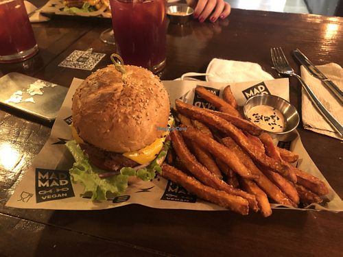 Mad Signature Burger at Mad Mad Vegan - Chueca in Madrid
