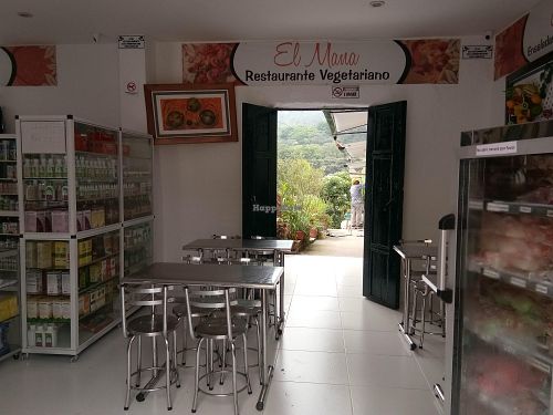 Restaurant side at El Mana Restaurante Vegetariano in Villeta