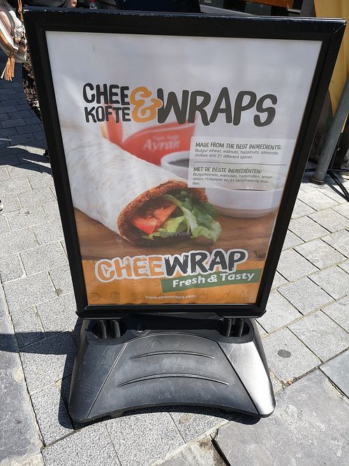 Outside at Chee Kofte & Wraps in Leuven