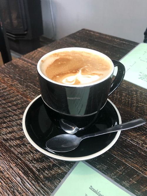 Coffee at Earthbound Bolton in Eltham