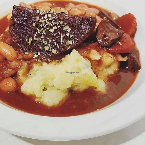 Hearty and comforting beetroot "Bourguignon" at Le Poisson Sans Bicyclette in Brussels