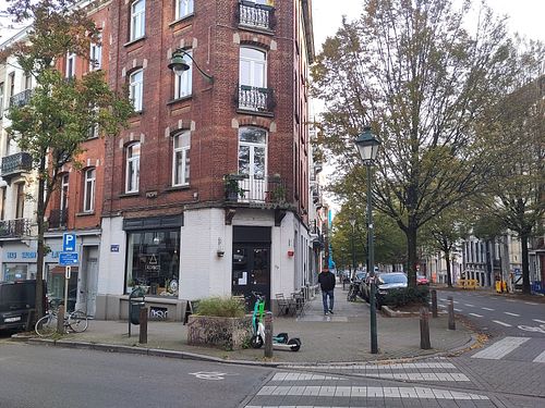 A view from outside at L'Alchimiste in Brussels