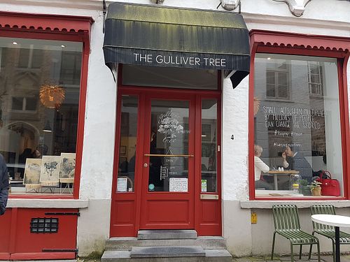 front at The Gulliver Tree in Bruges