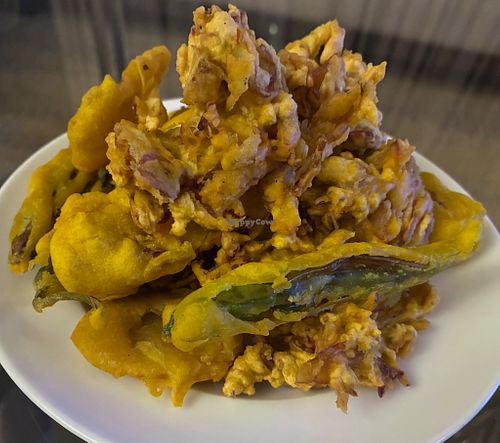 Mixed pakora  at Rangoli in Dubai