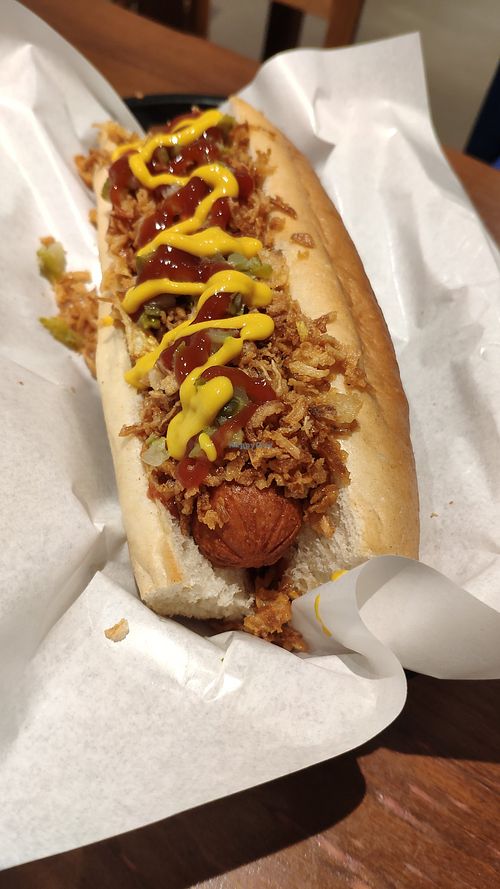 Hotdog at Gurou Street Food in La Rochelle