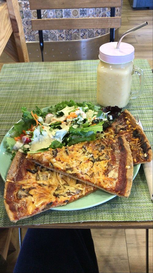 Image of Izzy's Market Vegetarian Boutique