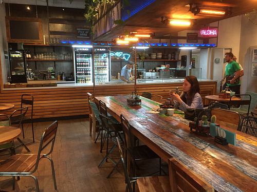 Inside at Kahuna Poke Bros in Frankfurt