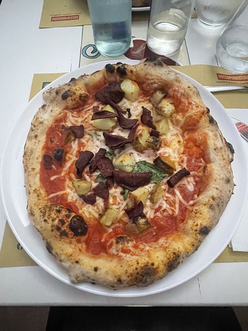 Pizza vegana  at Rossopomodoro in Padua
