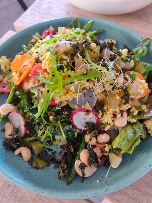 Cale salad at Es Taller in Valldemossa