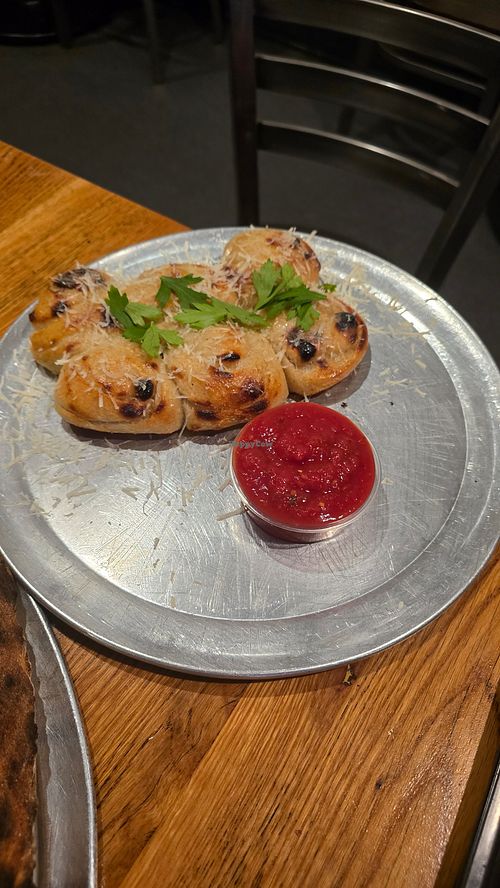 Garlic knots at 20th Street Pizza in Philadelphia