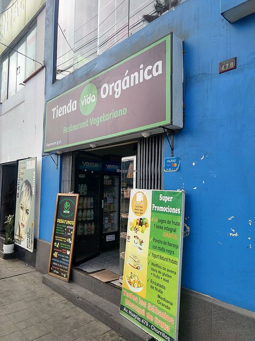 Exterior June 2024 at Vida y Salud in Lima