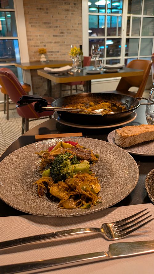 Fideuá at BLoved Veggie Corner in Madrid