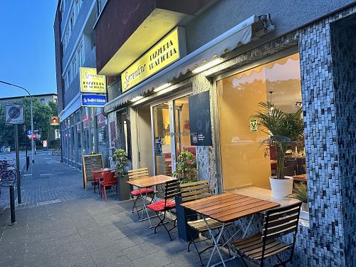 outside  at Pizzeria Trattoria Sorrentino in Cologne