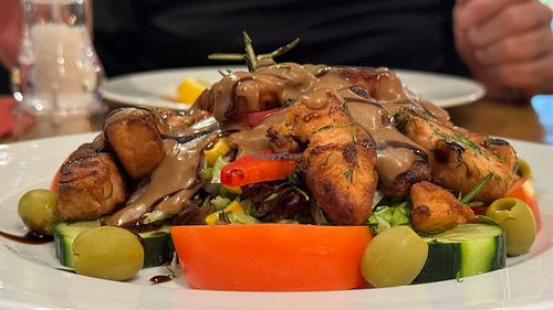 Vegan 'salmon' salad at Pizzeria Trattoria Sorrentino in Cologne