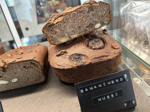 banana bread  at KALTPRESSE in Cologne