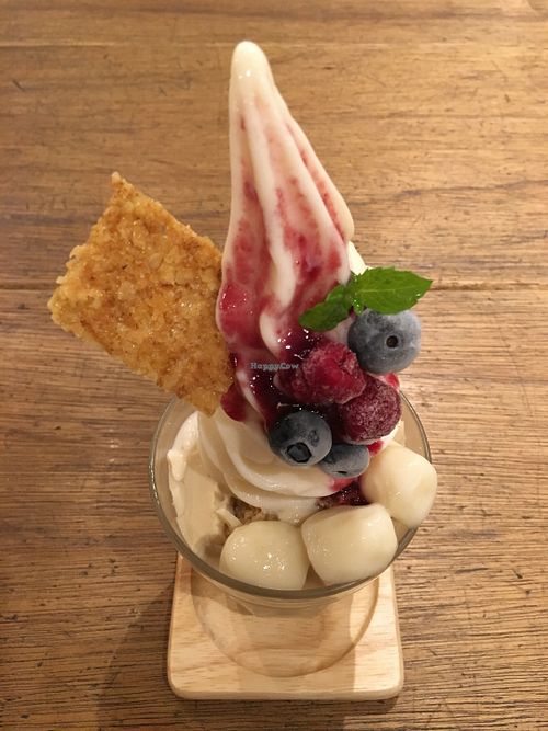 mmm fruit sundae at Mumokuteki Vegan Cafe in Kyoto