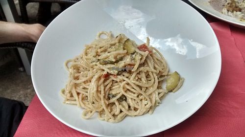 Pasta and vegetables at B12 in Girona