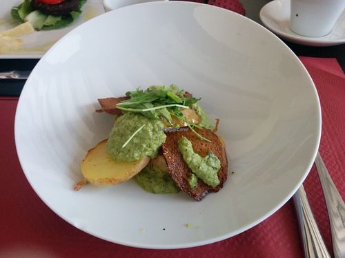 Main course at B12 in Girona